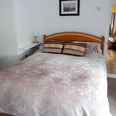 Holiday home Sheila's
